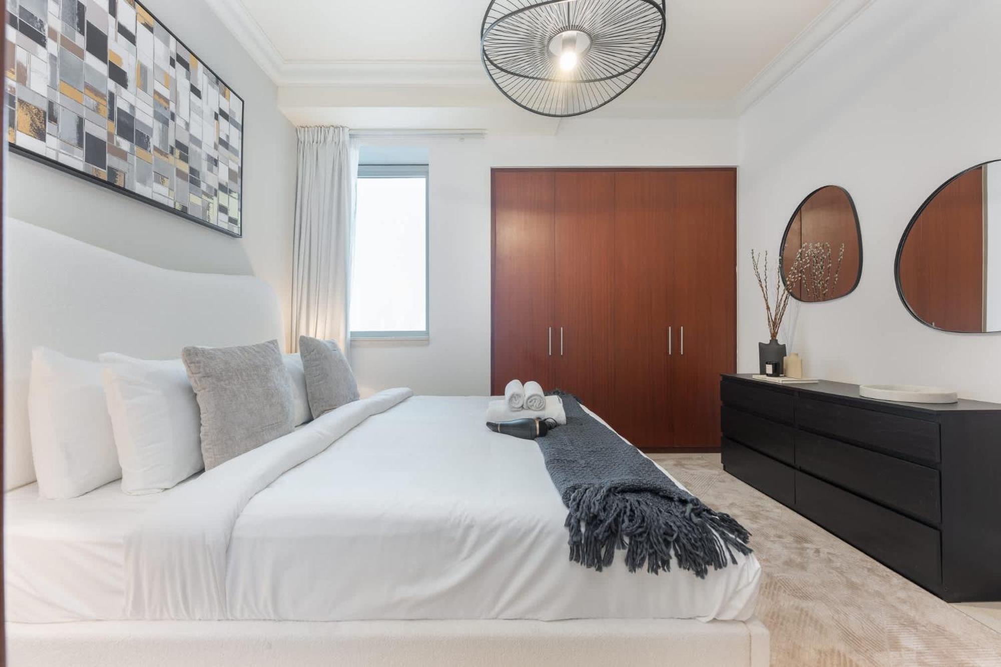 Apartment Prime 2br Near Marina Mall & Tram *