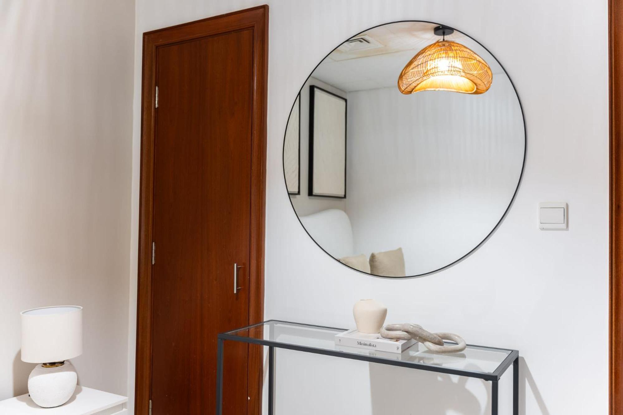 Prime 2br Near Marina Mall & Tram Apartment