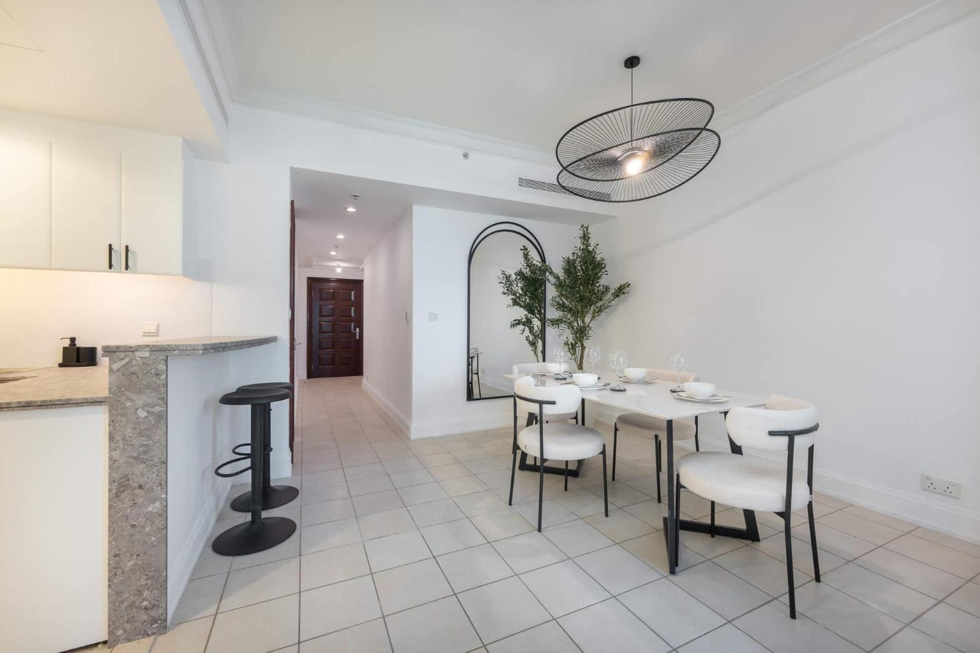 Prime 2br Near Marina Mall & Tram Apartment Dubai